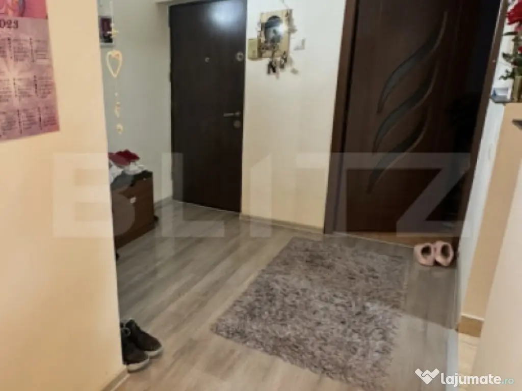 Apartament 3 camere decomandat, etaj 3/4, renovat ,zonă exc 