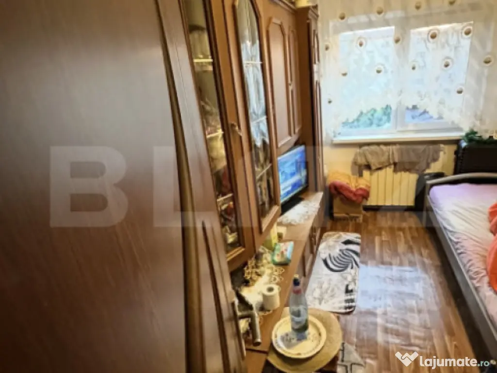 Apartament 3 camere decomandat, etaj 3/4, renovat ,zonă exc 