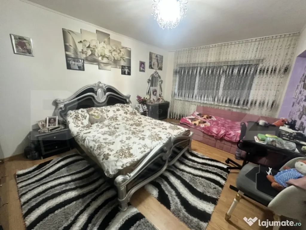 Apartament 3 camere decomandat, etaj 3/4, renovat ,zonă exc 