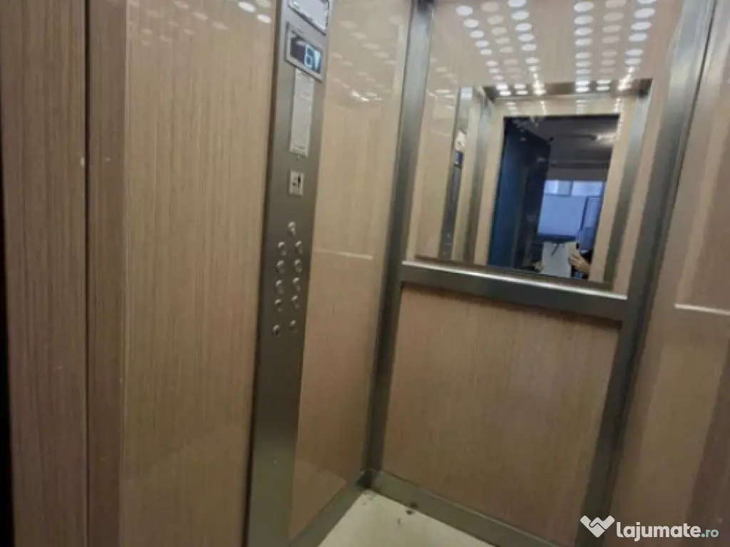 Apartament 2 camere, semidecomandat - zona Garii 