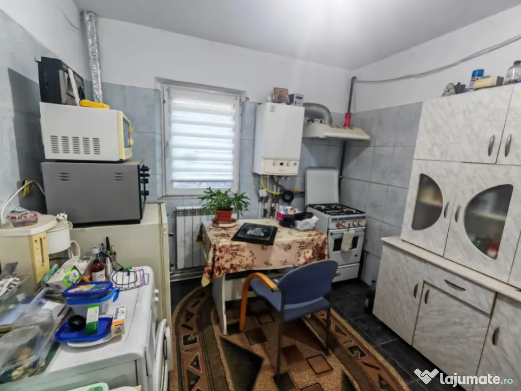 Apartament 3 camere, situat in zona Eden - Inel I 