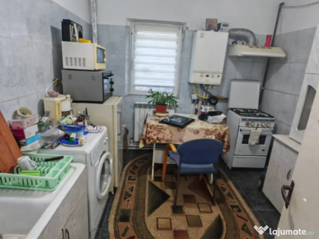 Apartament 3 camere, situat in zona Eden - Inel I 