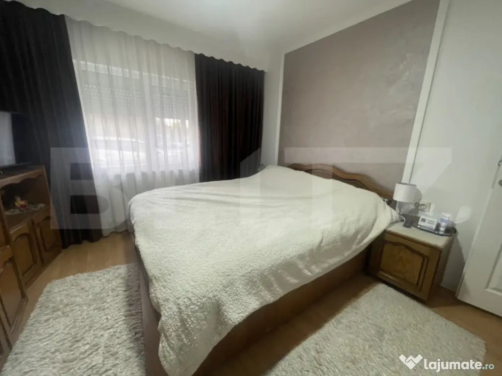 Apartament 3 camere, zona Dumbrava 