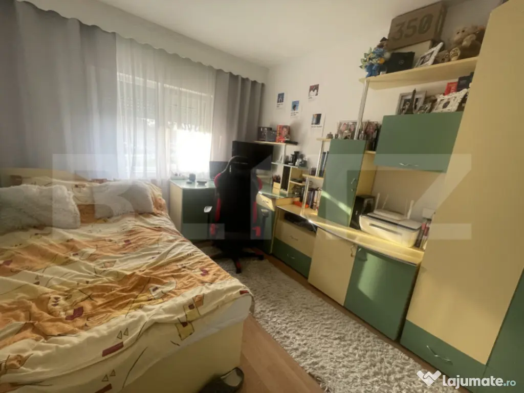 Apartament 3 camere, zona Dumbrava 