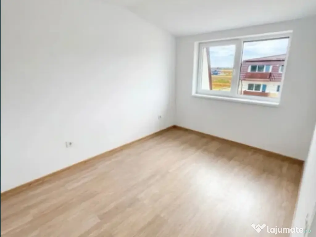Apartament 2 camere, decomandat - zona Sanpetru 