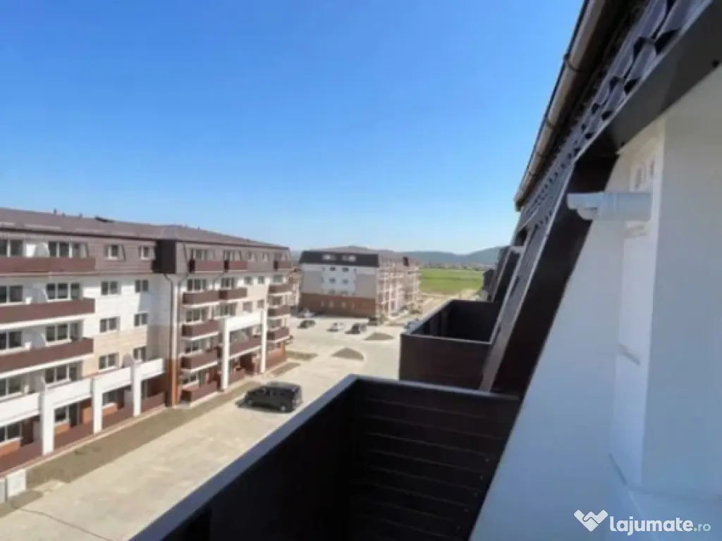 Apartament 2 camere, decomandat - zona Sanpetru 