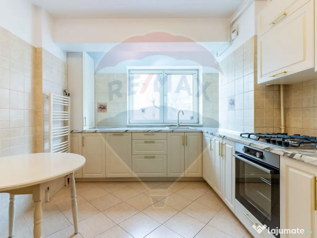 Apartament elegant 4 camere | 140 mp cu terasa si parcare... 