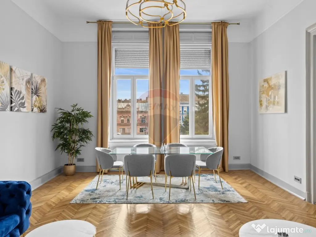 Birou ultracentral în clădire istorică (Palatul Nádasdy) 