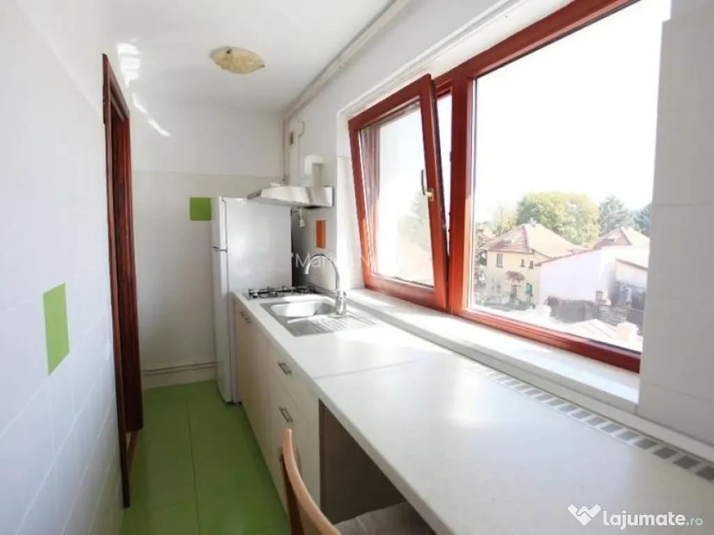 Eroii revolutiei vila etaj 2 