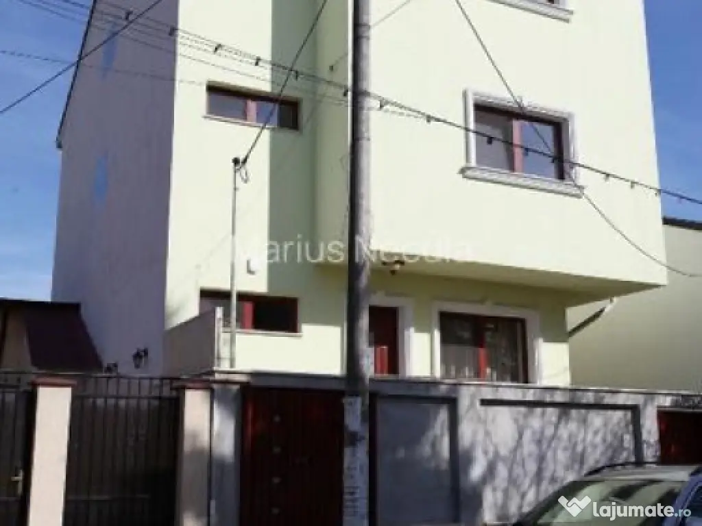 Eroii revolutiei vila etaj 2 