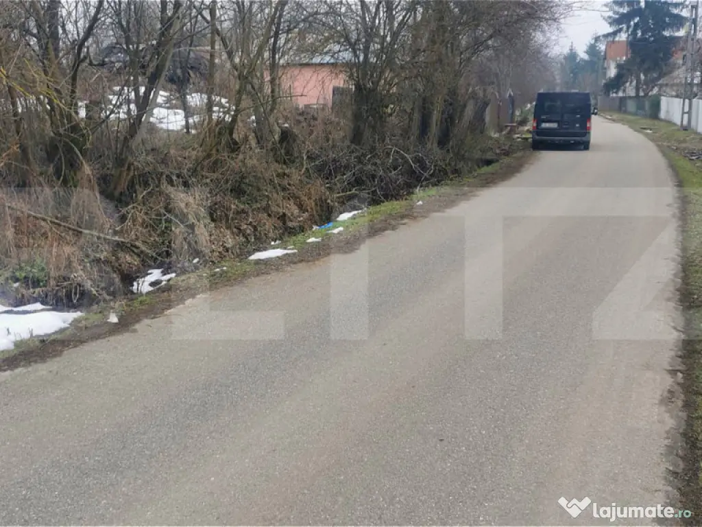 ???? Teren 2.700 mp cu deschidere 22 ml – liniște, natur? 