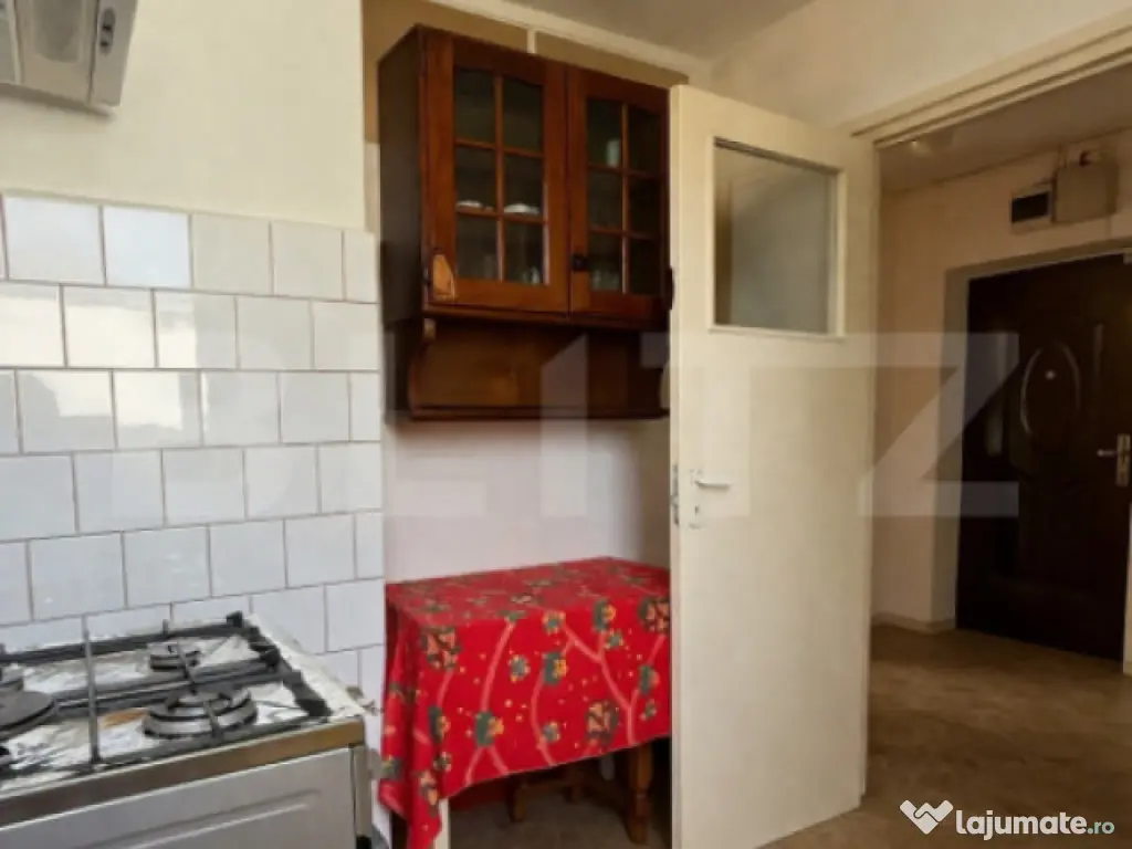 Apartament 3 camere – 65 mp – balcon închis – zona ex