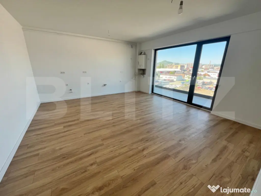 Apartament 2 camere, finisat lux, bloc nou, zona strada Libe 