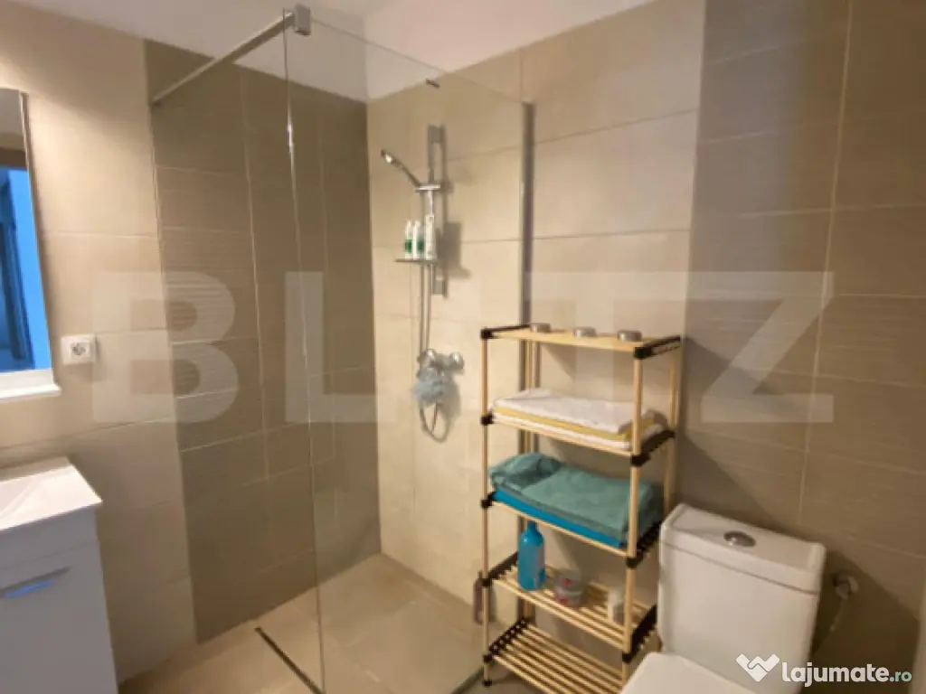 Apartament modern cu 3 camere, 68mp, 2bai, terasa 50mp, gara