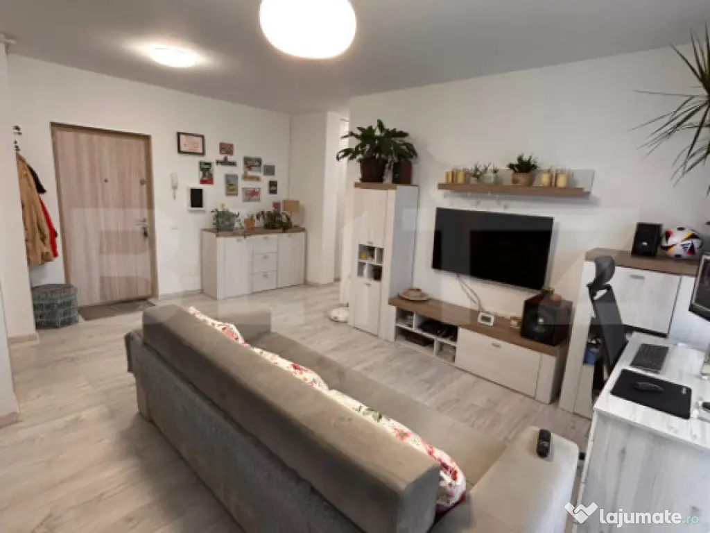 Apartament modern cu 3 camere, 68mp, 2bai, terasa 50mp, gara