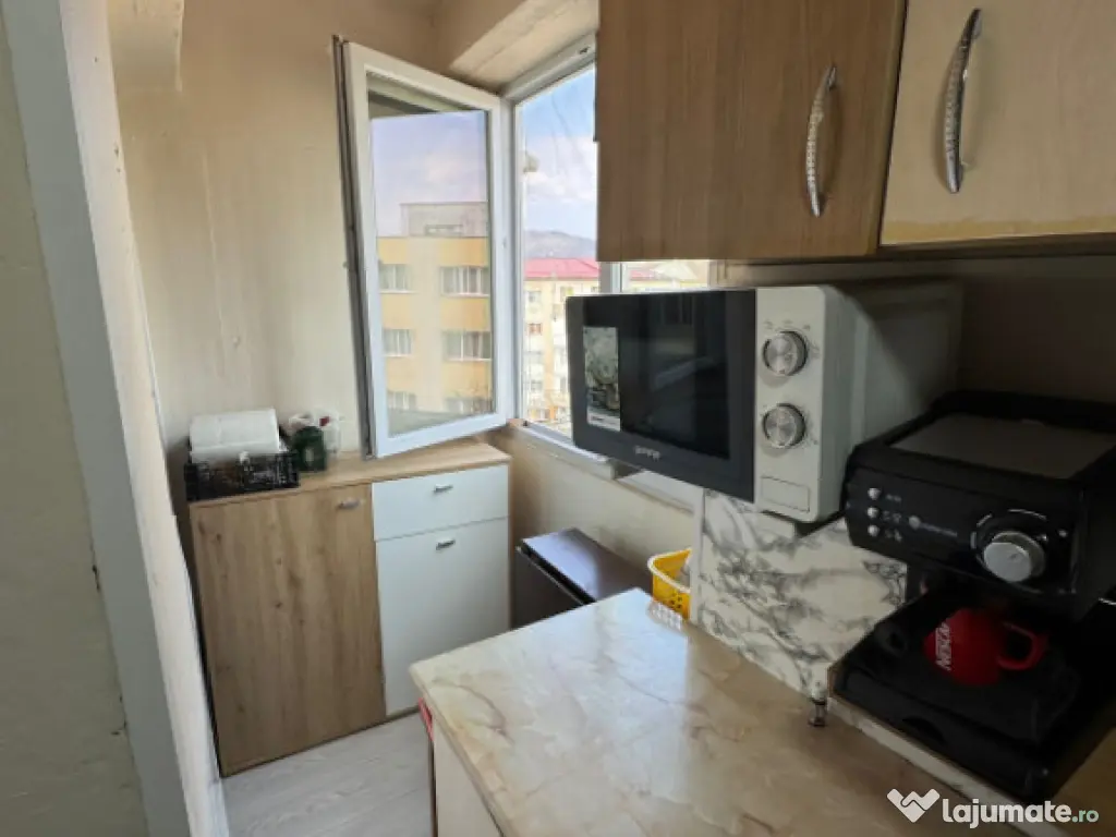 Garsonieră 24 mp cartier Gării, et. 4, mobilată, fără i 