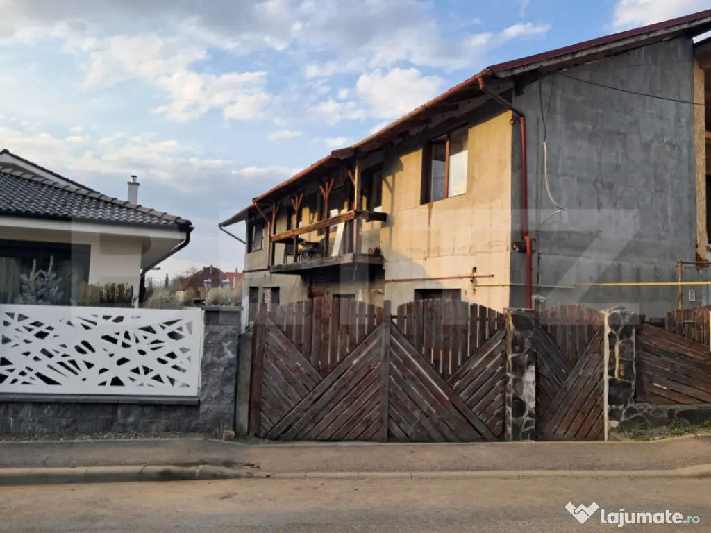Duplex de vânzare 7 camere în Sângeorgiu de Mureș 