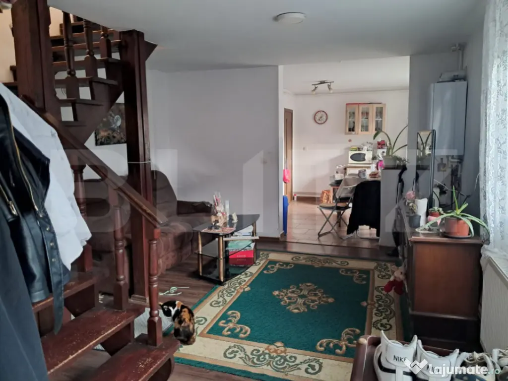 Duplex de vânzare 7 camere în Sângeorgiu de Mureș 