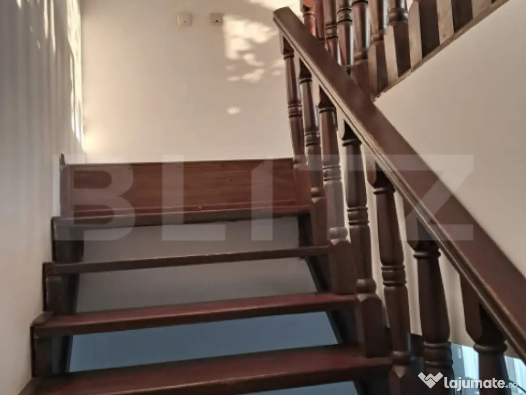 Duplex de vânzare 7 camere în Sângeorgiu de Mureș 