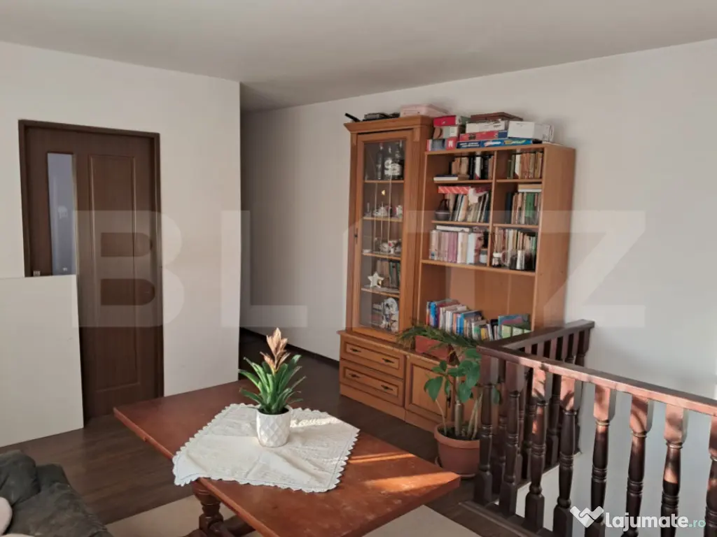 Duplex de vânzare 7 camere în Sângeorgiu de Mureș 