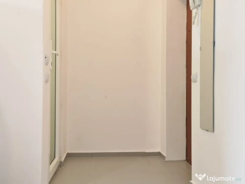 De vanzare apartament cu 2 camere cf. 3/garsoniera zona Mihai Bravu 