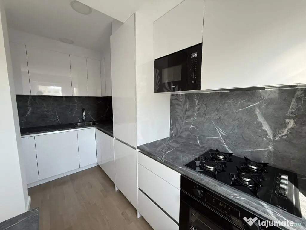 Apartament 3 camere de lux, parcare inclusa, Central