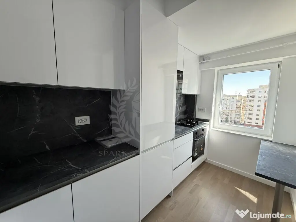 Apartament 3 camere de lux, parcare inclusa, Central