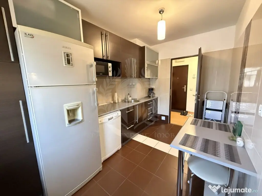 Apartament 2 camere, spațios, zona Republicii - Caraiman 