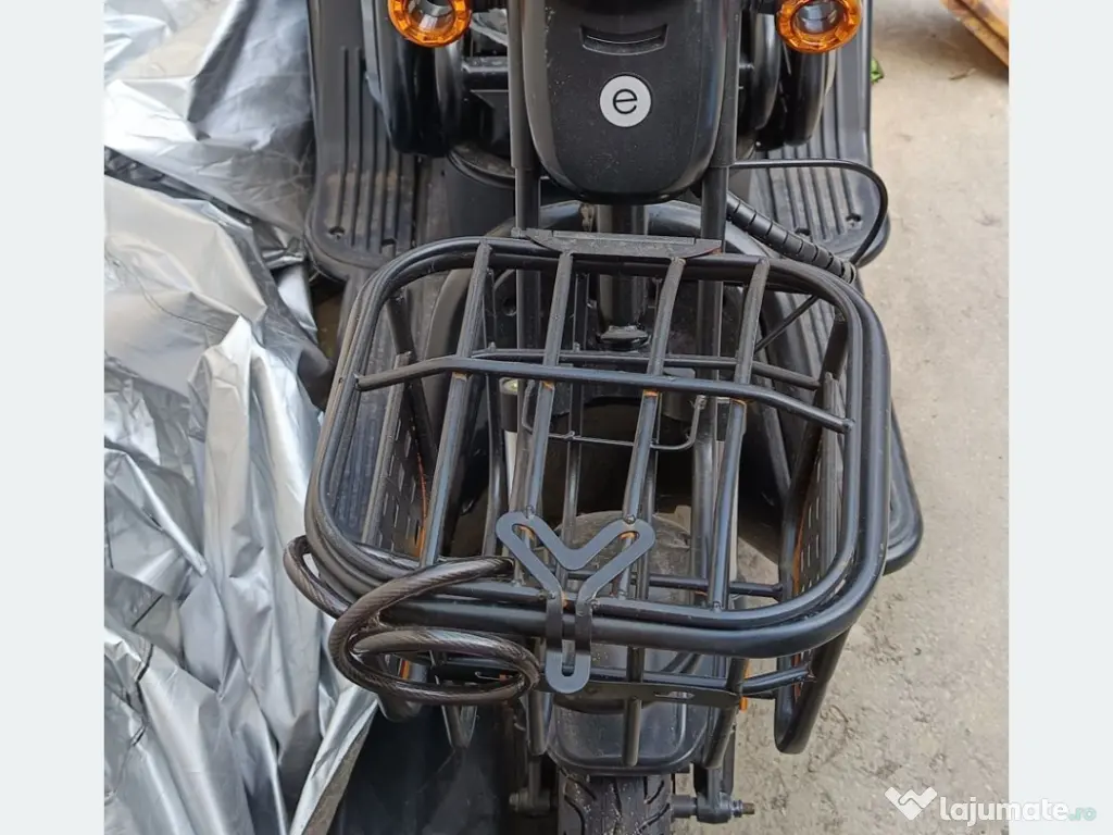 Vând scuter electric 