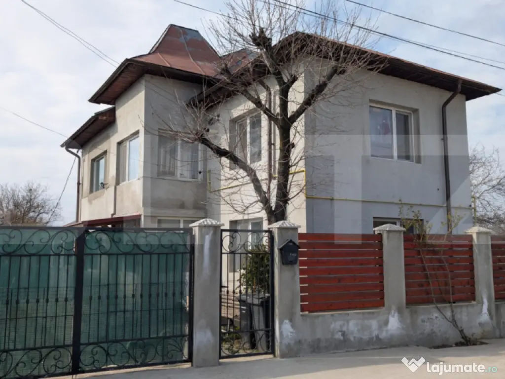 Casă individuală de vânzare, 120 mp, zona Bucșani