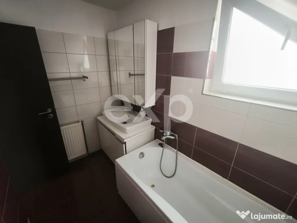 BRADU | Casa individuala | constructie 2010 | regim de inalt 