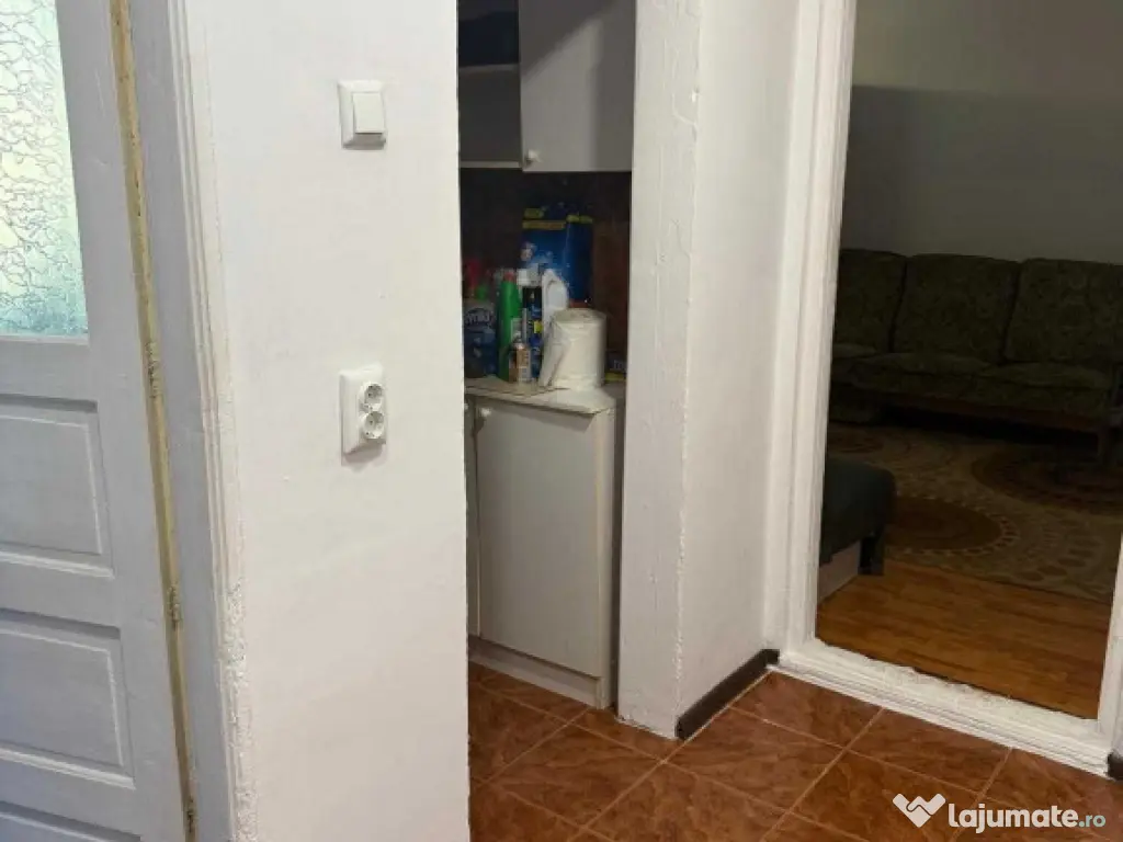 Aparatorii patriei drumul cretestilor etaj 4 