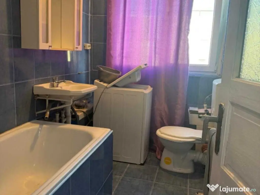 Aparatorii patriei drumul cretestilor etaj 4 