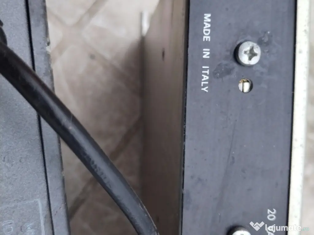 Radio receptor FM 88 și FD 81 Italia 