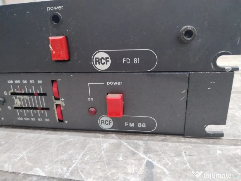 Radio receptor FM 88 și FD 81 Italia 