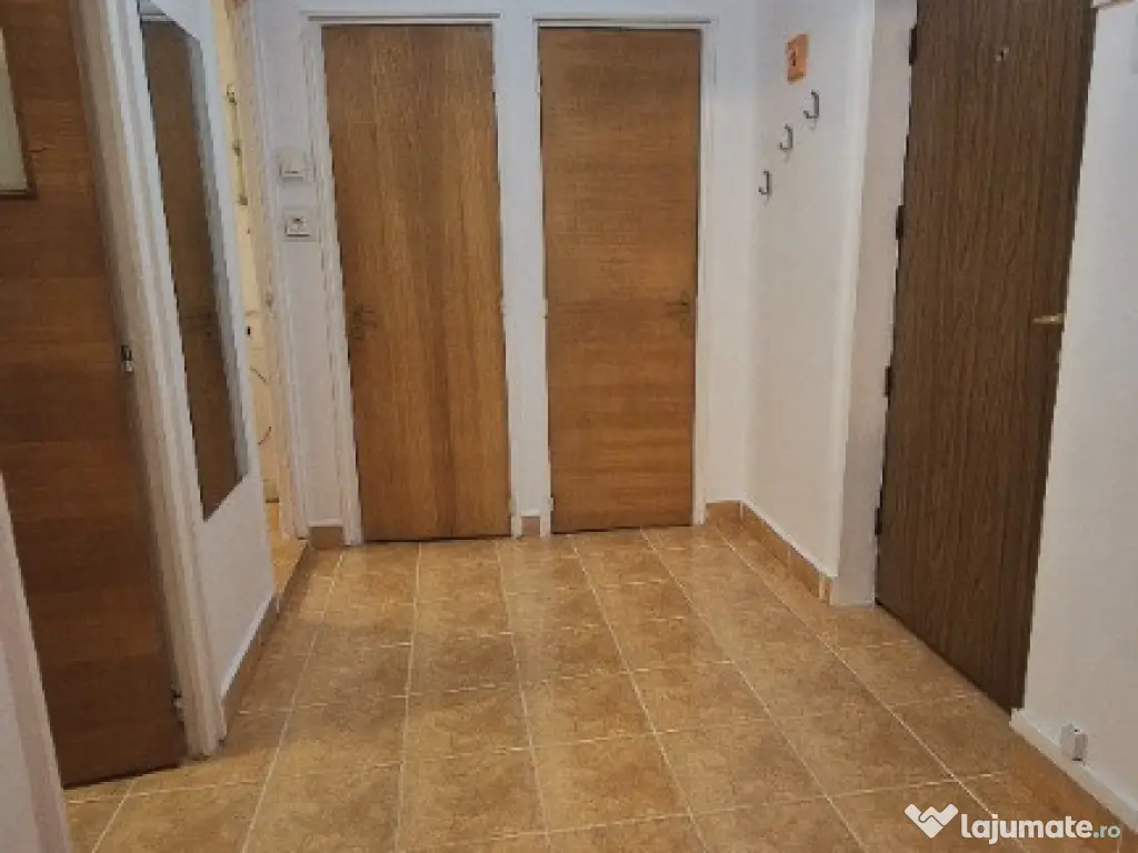 Garsoniera stradala de inchiriat Calea Crangasi | Turda | Militari 