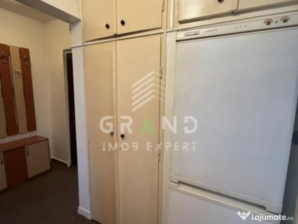 3 CAMERE | BALCON | ETAJ INTERMEDIAR | MĂNĂȘTUR – ZONA 