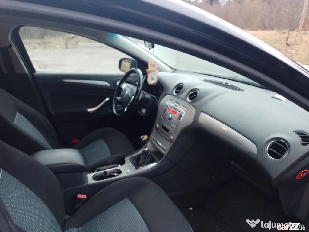 Ford Mondeo - 2.0 diesel ---2009 