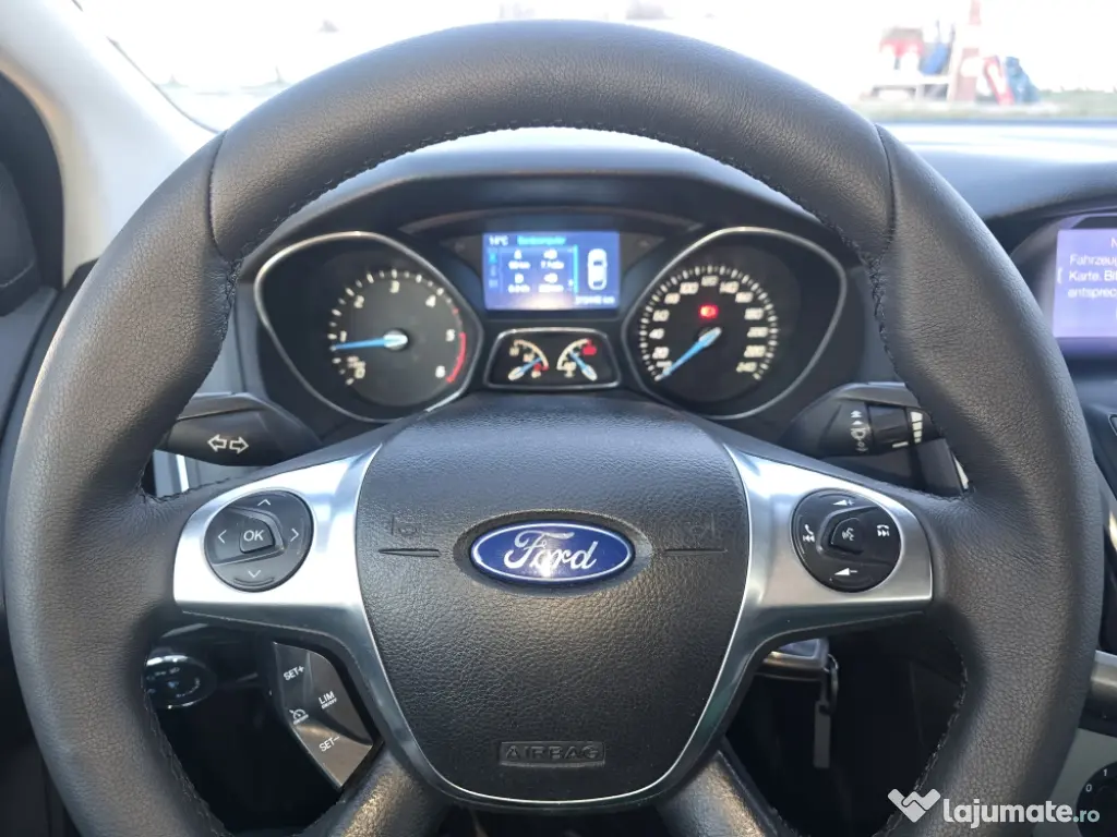 vând Ford Focus MK 3 