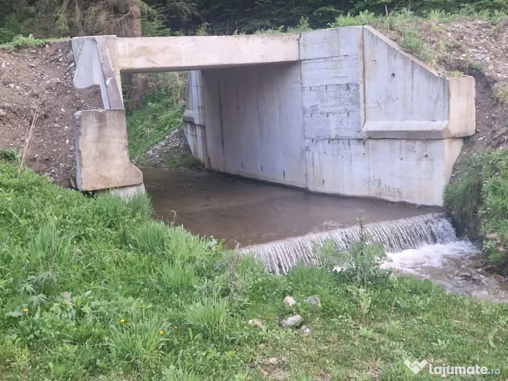 Teren de vanzare 26403mp 