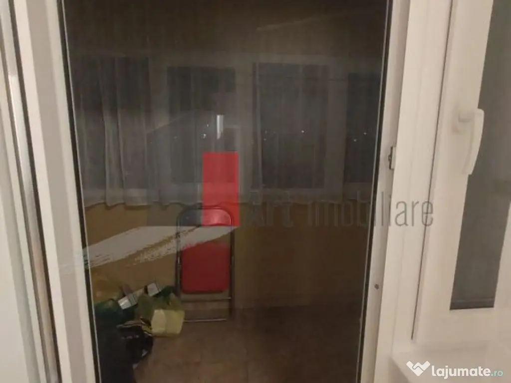 Prima închiriere apartament decomandat 3 camere - Bd. La... 