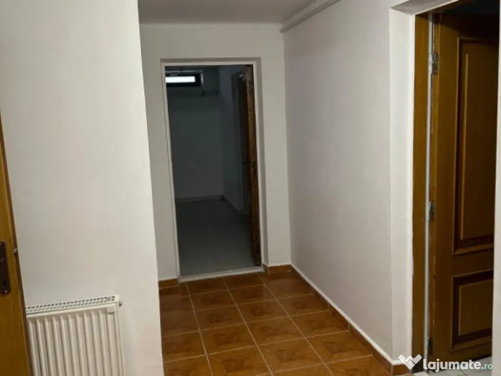 Vilă renovată complet 2023 | 350 mp | curte 550 mp | Drumul Taberei 