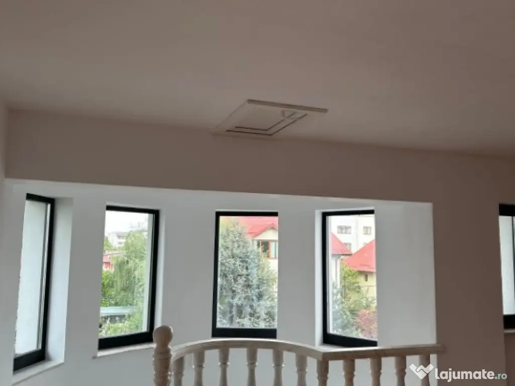 Vilă renovată complet 2023 | 350 mp | curte 550 mp | Drumul Taberei 