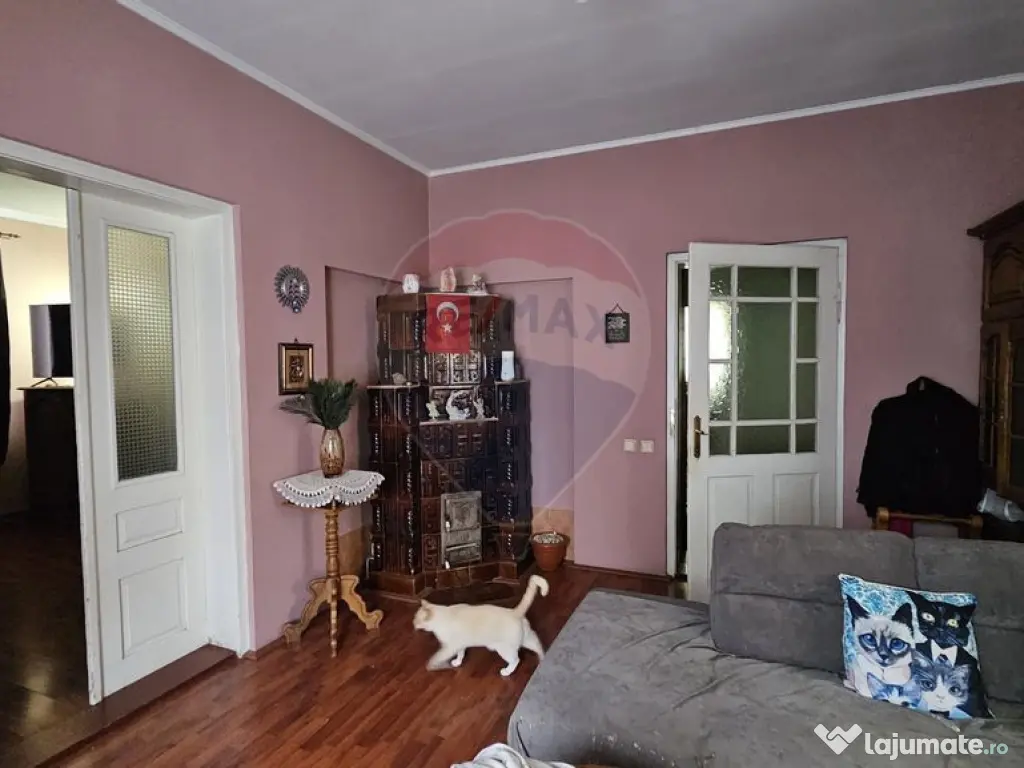 Casă / Vilă de vânzare în Campulung Moldovenesc, Suceava 