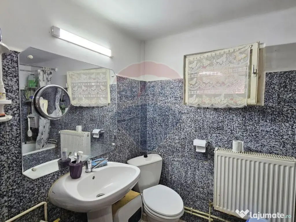 Casă / Vilă de vânzare în Campulung Moldovenesc, Suceava 