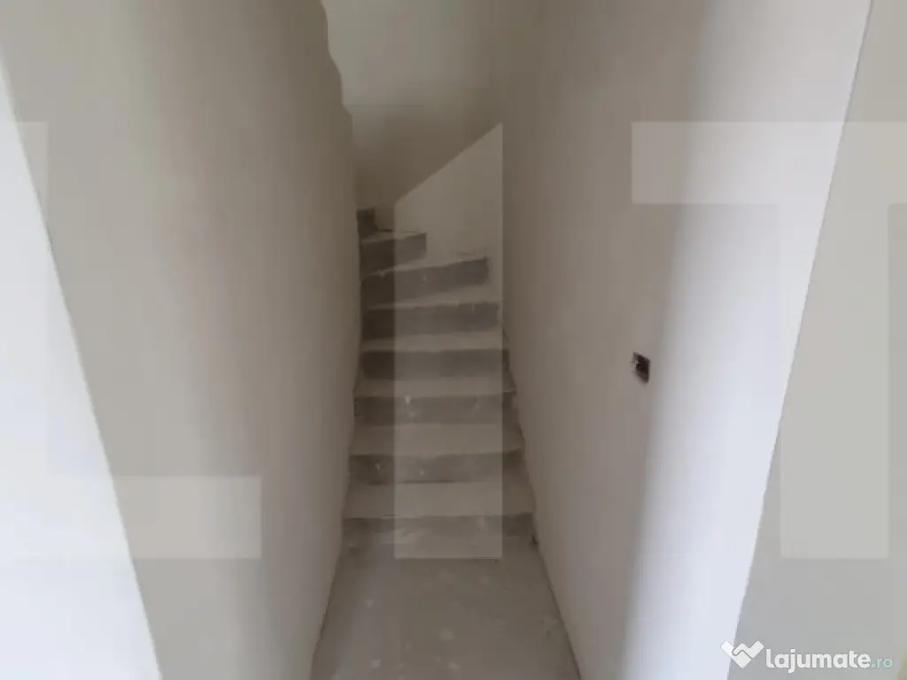 Casa tip duplex 3 dormitoare Mosnita Noua 