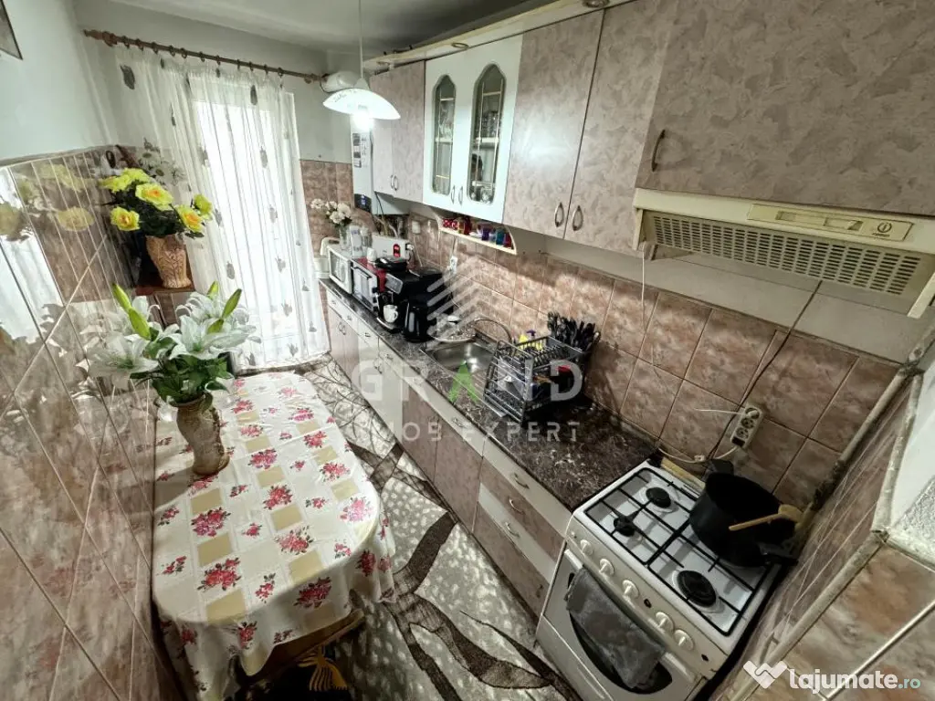 3 camere decomandate | 2 Balcoane | Etaj 1 | Mănăștur/Meh 