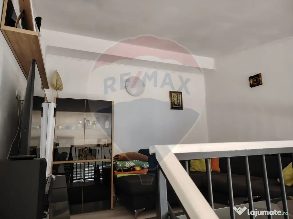 Apartament 3 camere, doua niveluri, compartimentare unica...