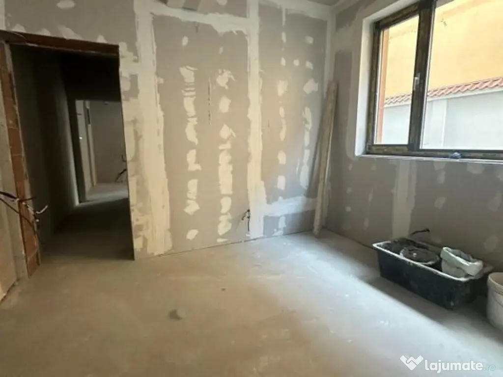 Zona Pipera 280 mp terasa 70 mp trafic intens 