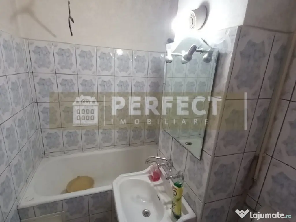 Ap.2 camere PARTER str.Bahluiului-Vest 54500 euro 